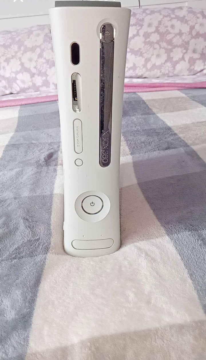 Vendo Xbox 360 em boas condições
