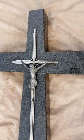 Krzyż granitowy, duży