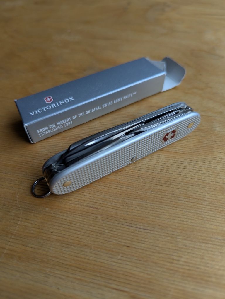 Victorinox Pioneer X Alox Swiss Army scyzoryk