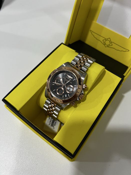 Годинник Invicta