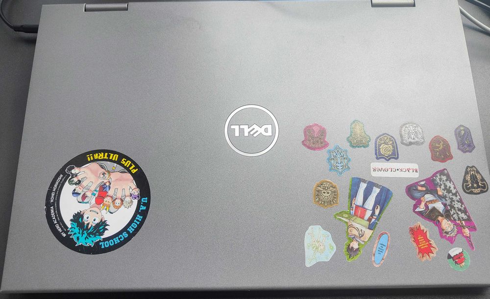 Dell Inspiron 5579 z procesorem i7-8550U, 16GB RAM, 512GB SSD