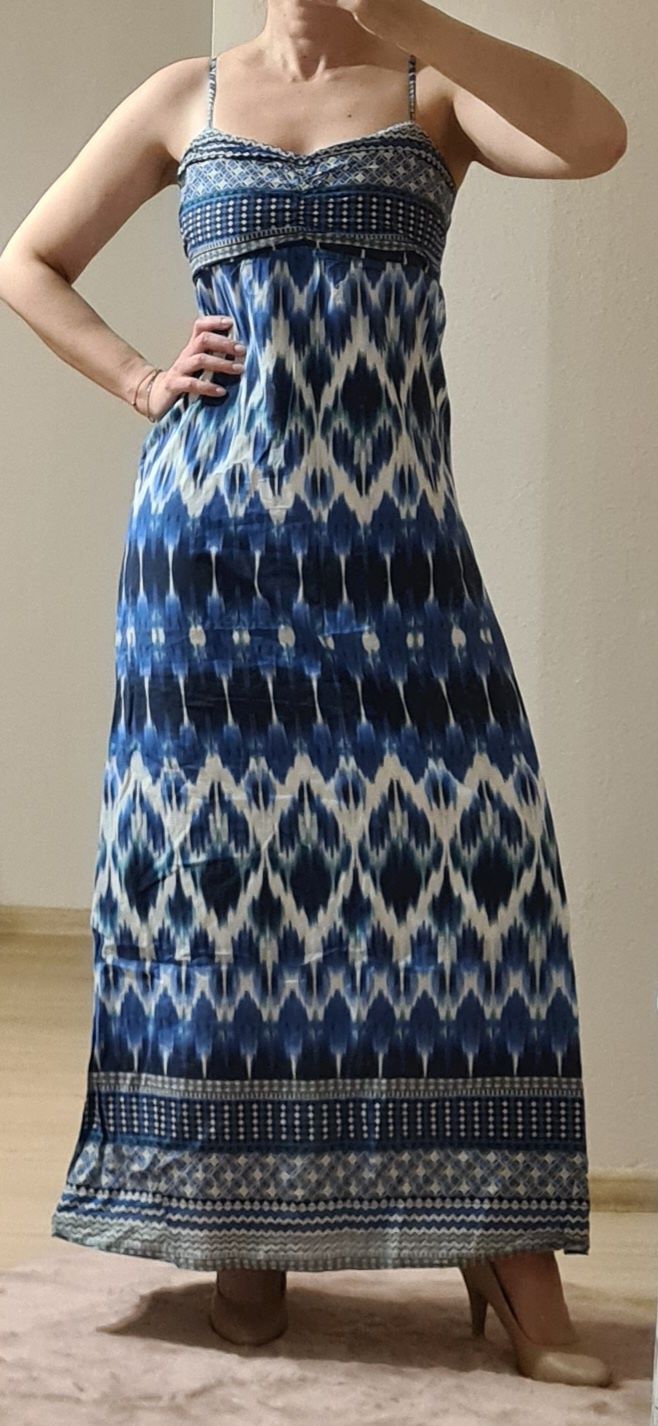 Długa sukienka Orsay