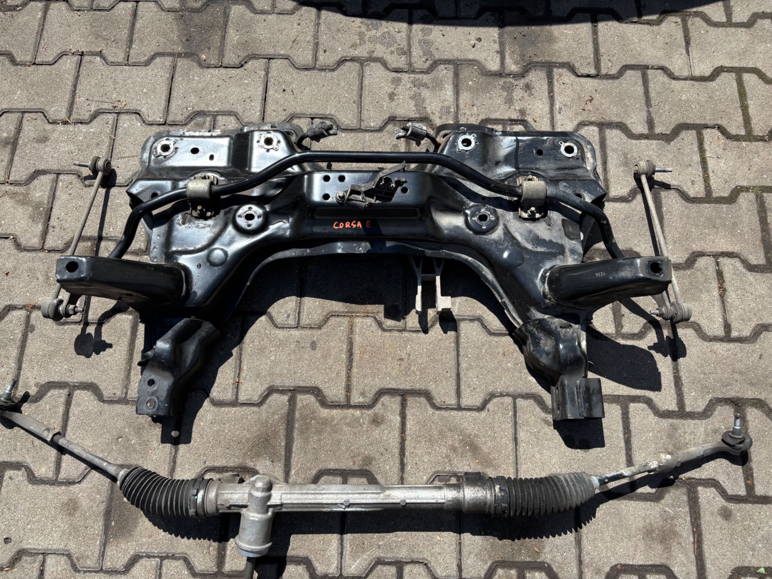 Trawers sanki wózek Opel Corsa E