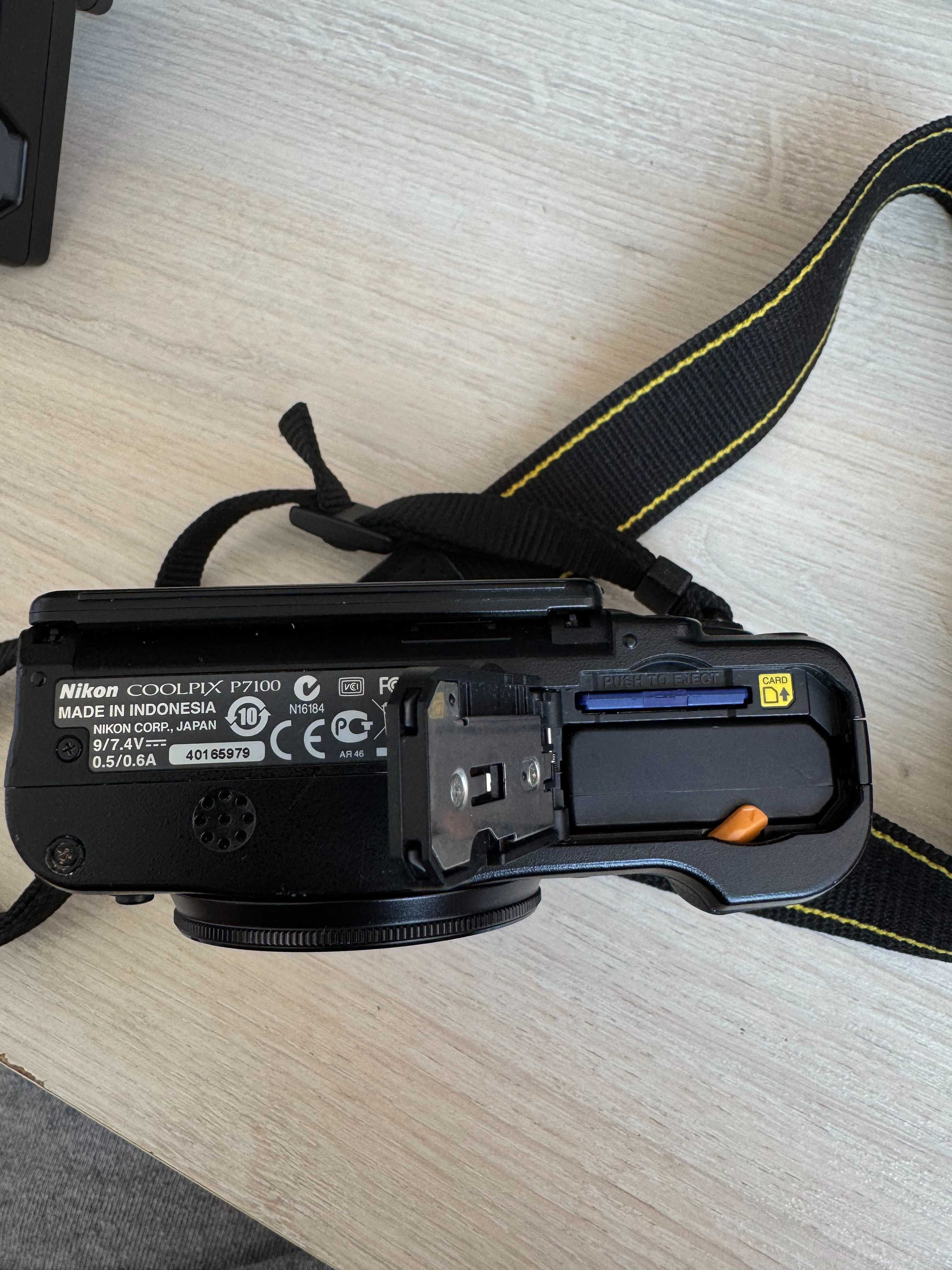 Nikon COOLPIX P7100