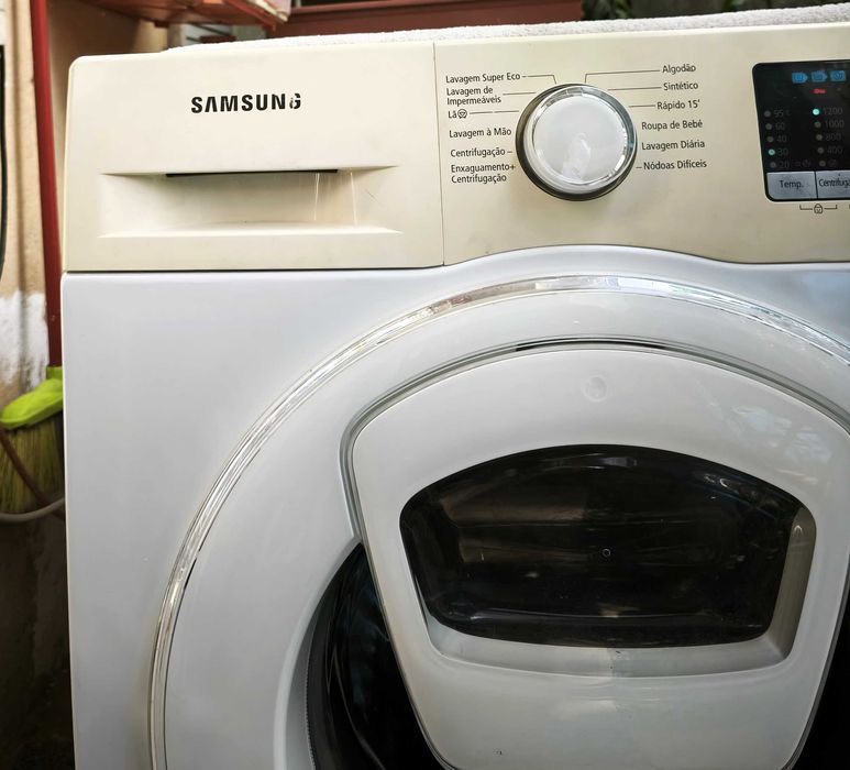 Máquina de Lavar Roupa Samsung 8 kg eco bubble A++ (entrega)