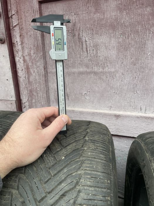 Зимові шини MICHELIN ALPIN 6 215/60/16 . БЕЗ ТОРГУ.