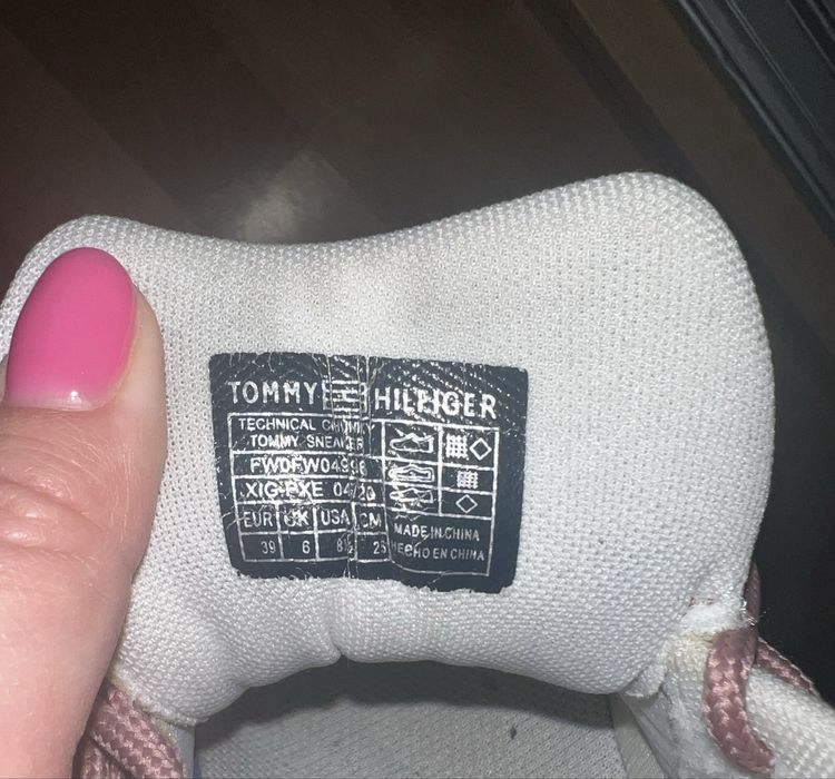 Кросівки tommy hilfiger 39 кроссовки