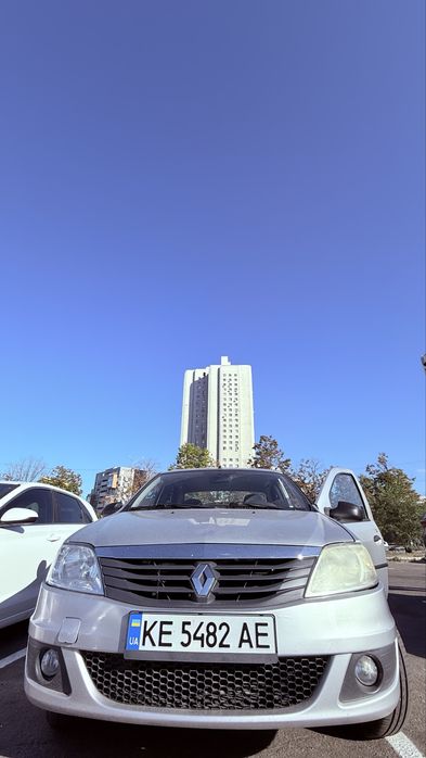 Renault Logan 2010