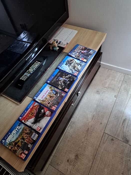 Sprzedam gry na ps4
