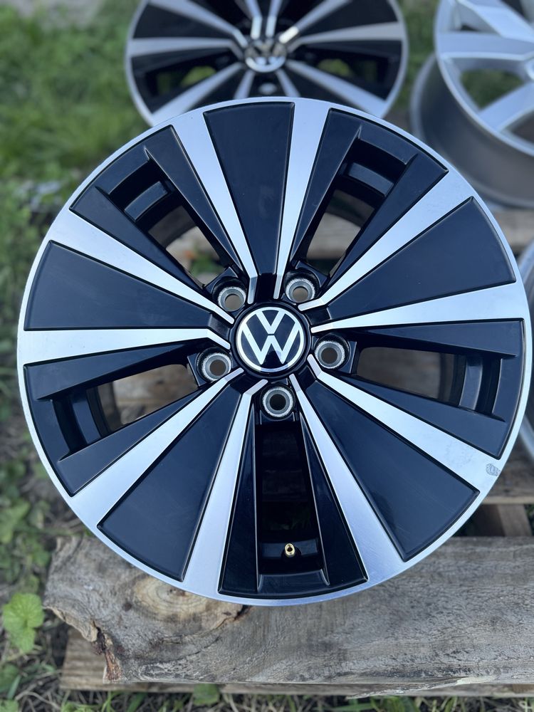 Нові оригінальні диски Volkswagen Passat B8