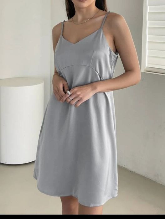 Сукня атласна плаття