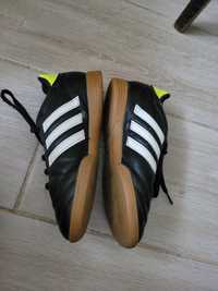 Кросівки для футзалу Adidas 30p.