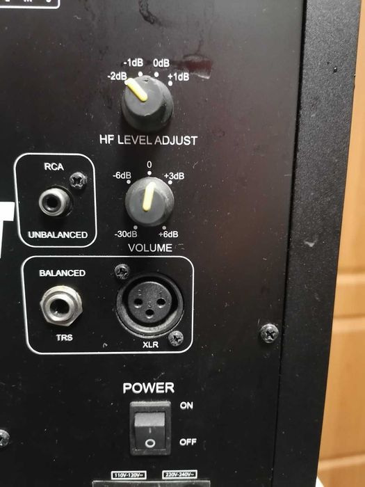 Студійний монітор KRK RP6 G2