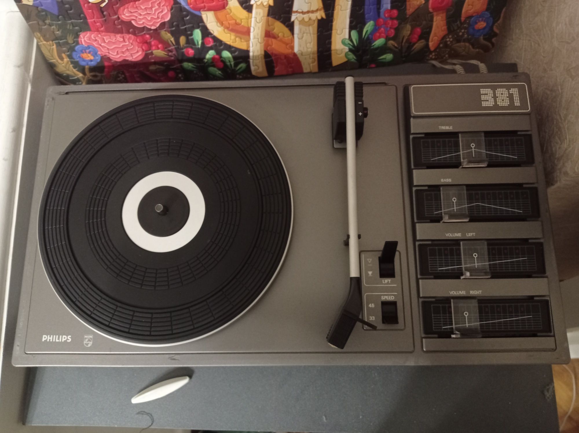 Програвач платівок Philips 381/ 22AF381/00 Philips Бельгія (