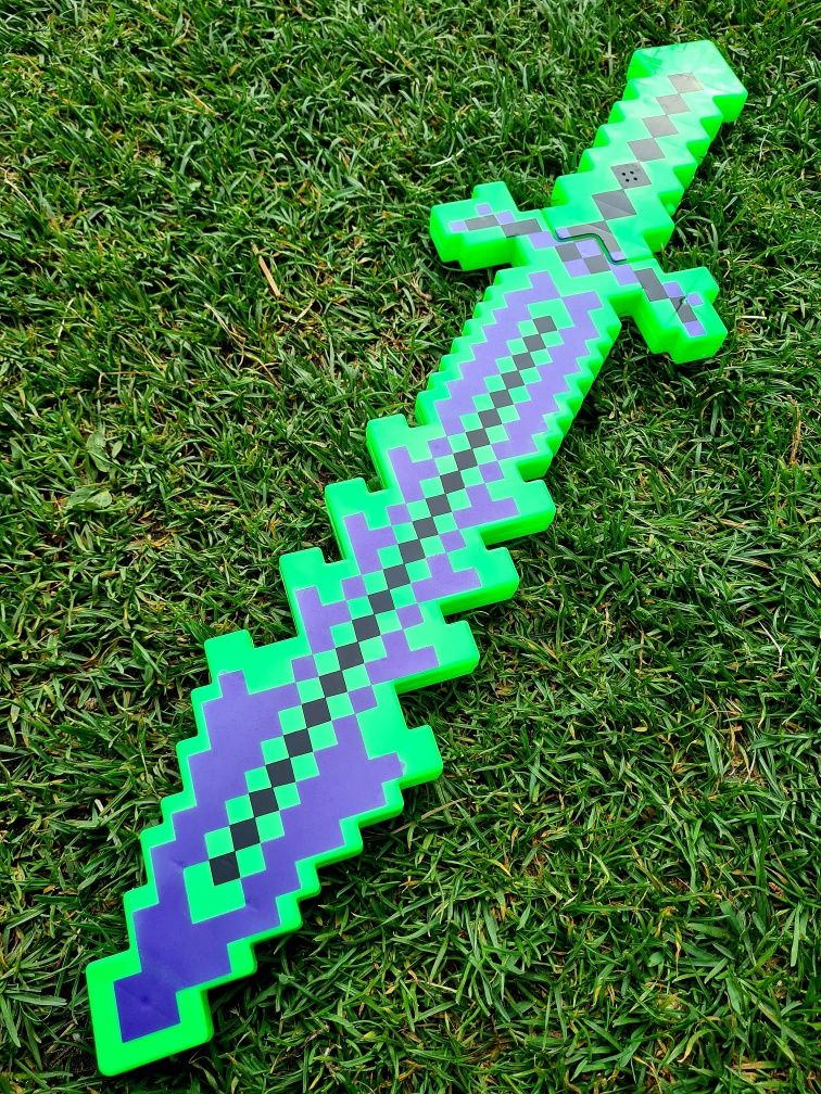 Nowy super miecz w stylu Minecraft zielony - zabawki