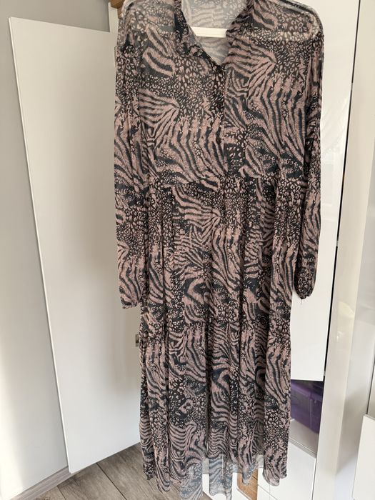 Sukienka długa siatka