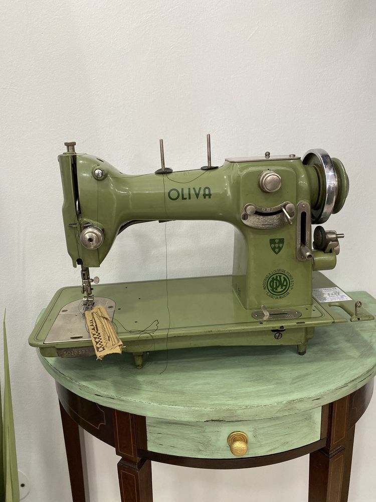 Máquina de costura Oliva CL 50