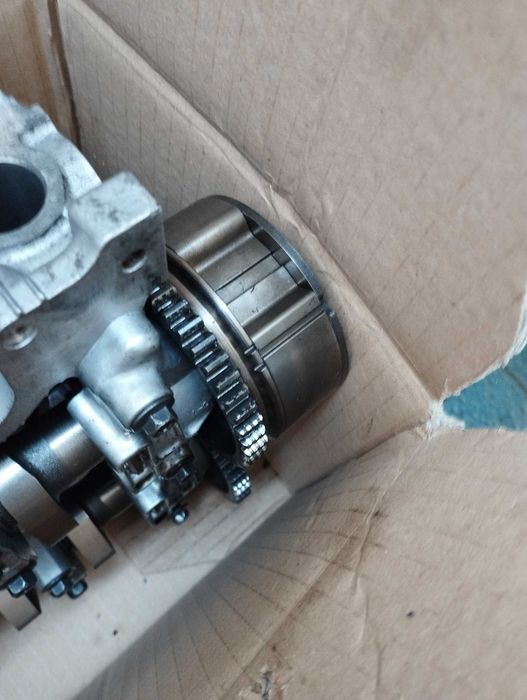 Głowica silnika 1,6 SCe H4MD738 Renualt, Dacia