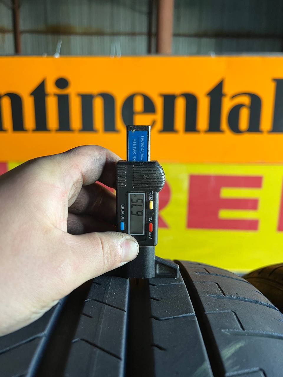 Шини 235/40 r19 Pirelli Pzero 2021р (141)