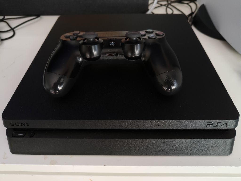 PS4 Slim 1Tb 9.60 Jailbreak Hen