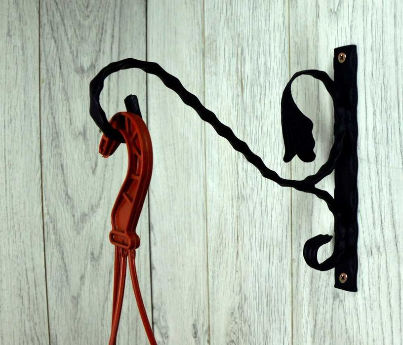 Wieszak Hak Uchwyt metalowy kuty na doniczkę (W33)