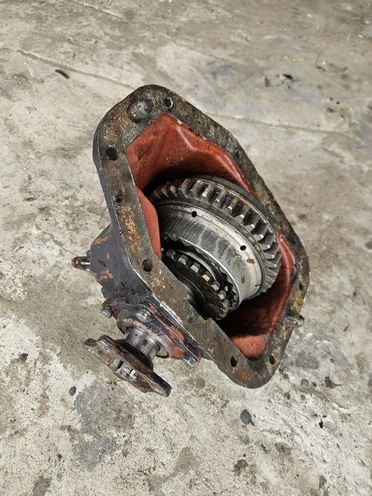 Проміжутка корпус щепленя мтз  кабіна мтз баки мотор,роздатка полуось