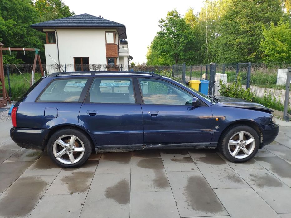 Audi A4 Avant AUDI A4 B5 1997 Avant (Kombi), 1.8T 150KM Quattro 16cali alufelgi