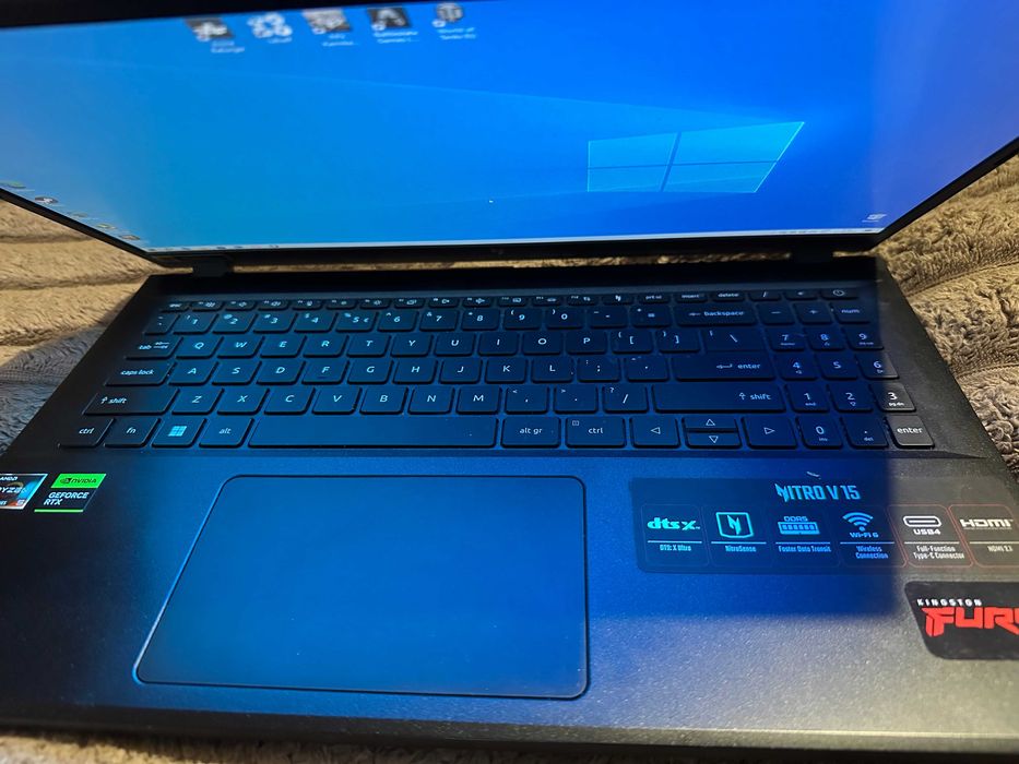 Acer Nitro v15 з коробкою і документами, в ідеальному стані