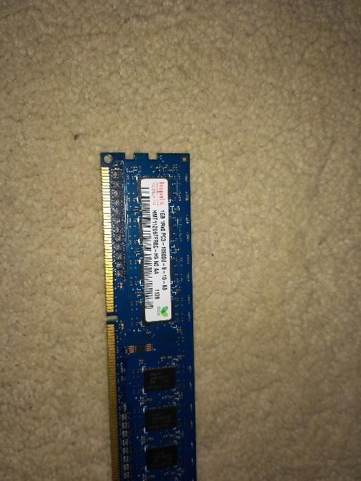 Продам оперативную память hunix DDR3 -1 Gb