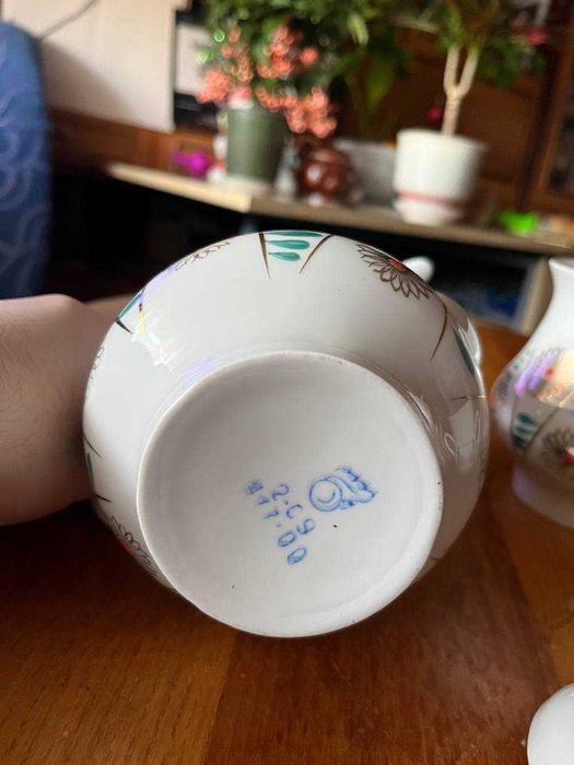 Фаянсовый набор для чаепития