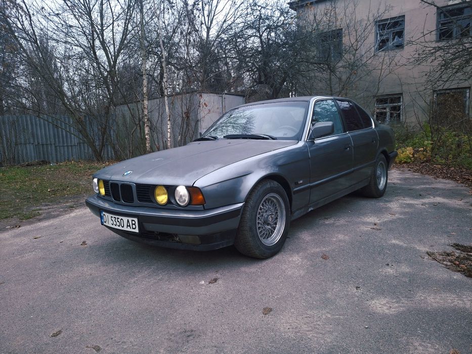 Продам БМВ Е34 535