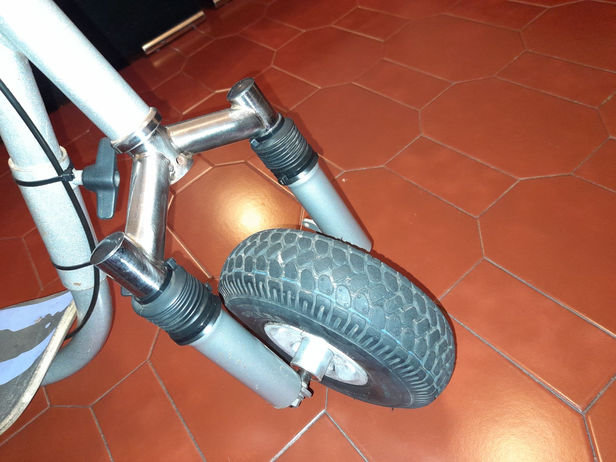 Vendo ou troco trotinet scootboard