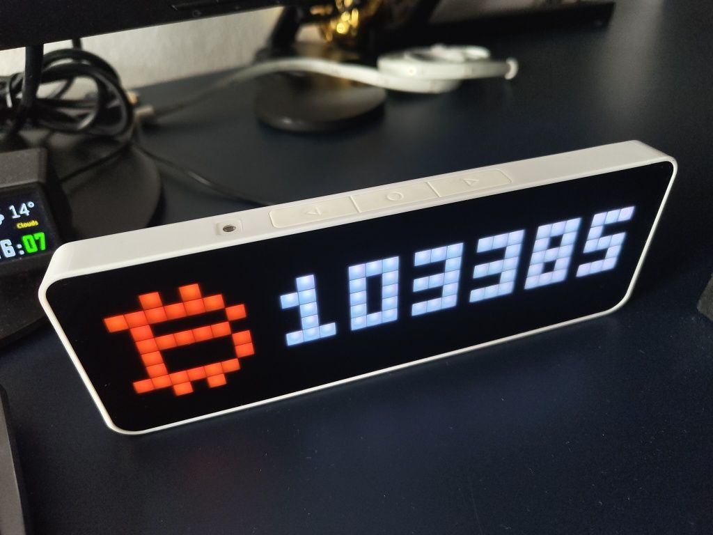 Zegar biurkowy ULANZI TC001 Smart Pixel Clock