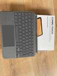 Logitech Combo Touch iPad Air 4
