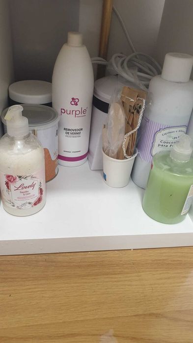 Recheio de Barbearia e Manicure completo! Pronto já para trabalhar!