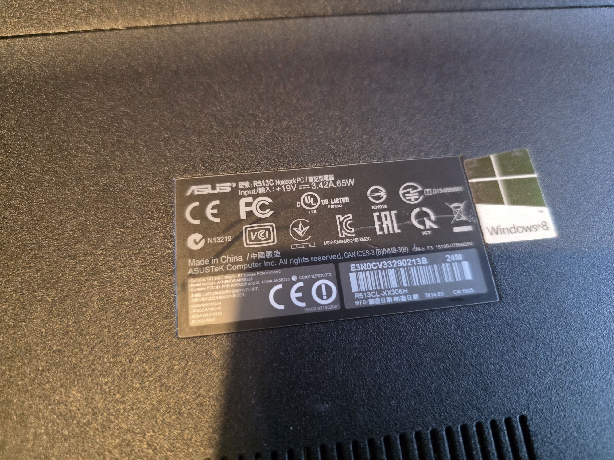 ASUS R513C i3-3127U, 256GB SSD, 4GB ram, GTX 710M