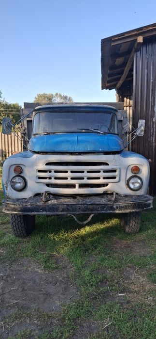 Продам зіл 130 колхозник  цілого або по запчастинам