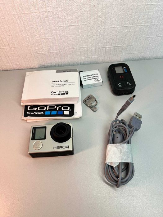 Екшн-камера GoPro Hero 4 зі змінним акумулятором