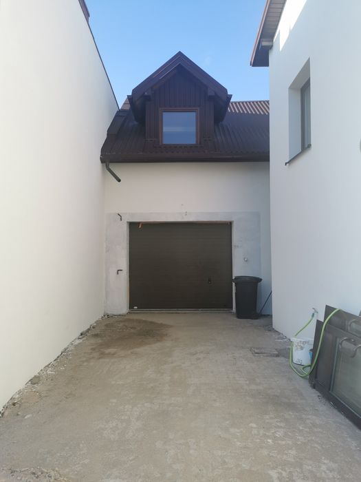 Sprzedam lokal użytkowy z mieszkaniem 120 m2