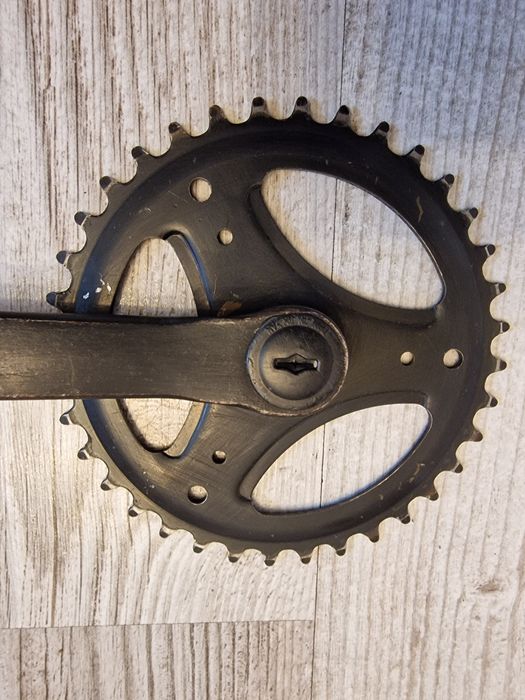 Korby rowerowe mechanizm korbowy do roweru na kwadrat