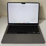 MacBook Air 13,6" M2 Gwiezdna Szarość