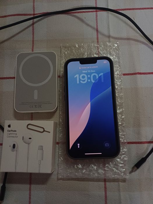 Iphone 13 midnight black