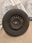 Opony zimowe Nokian WR d4 185/65R15 z felgami 4x100