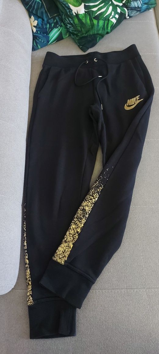 Spodnie dresowe Nike
