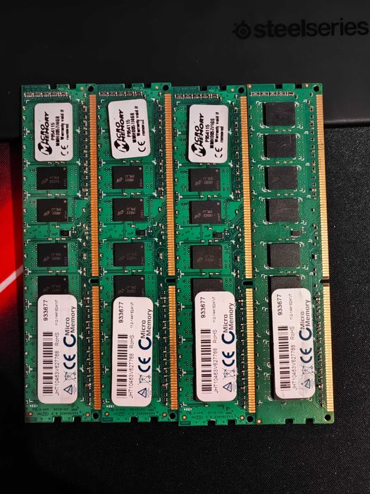 DDR3  16 GB (4x4 GB)  z korekcją błędów ECC  1333 MHz. MMH00574GB