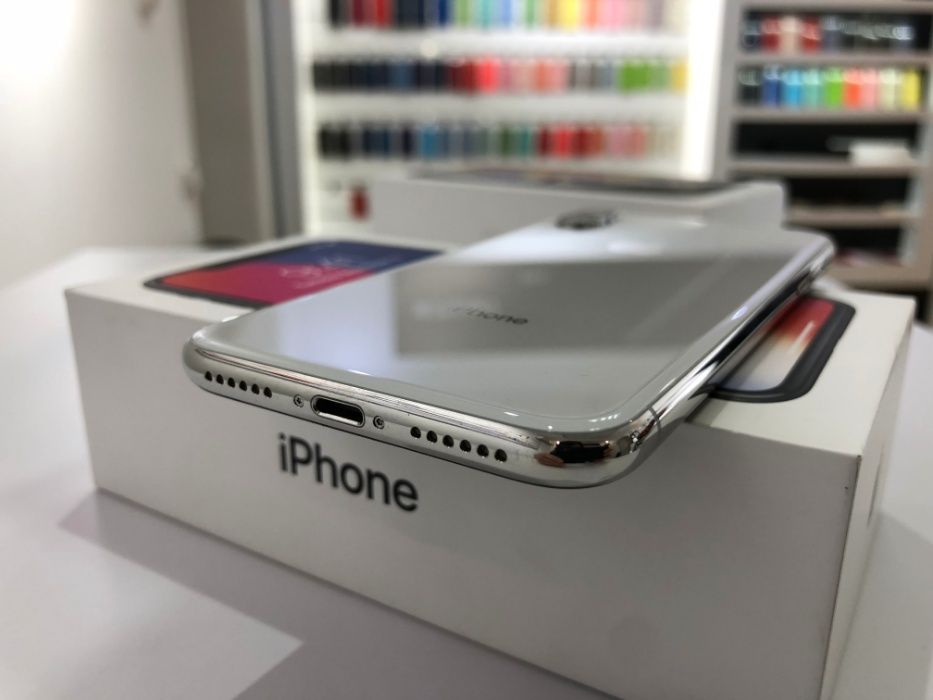 iPhone X 64GB (Silver) Neverlock. Гарантія !