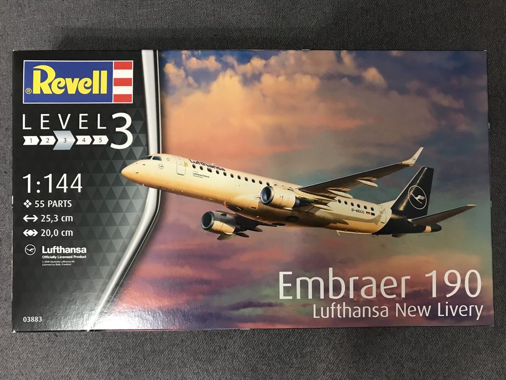 Model do sklejania Revell samolot Embraer 190