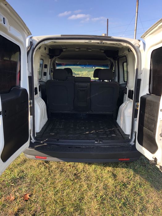 Фіат добло 1.3tdi. 2010p