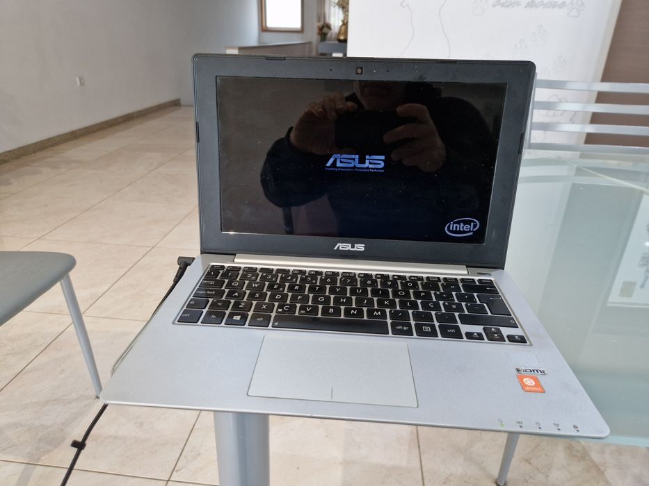 Portatil Asus X 201e