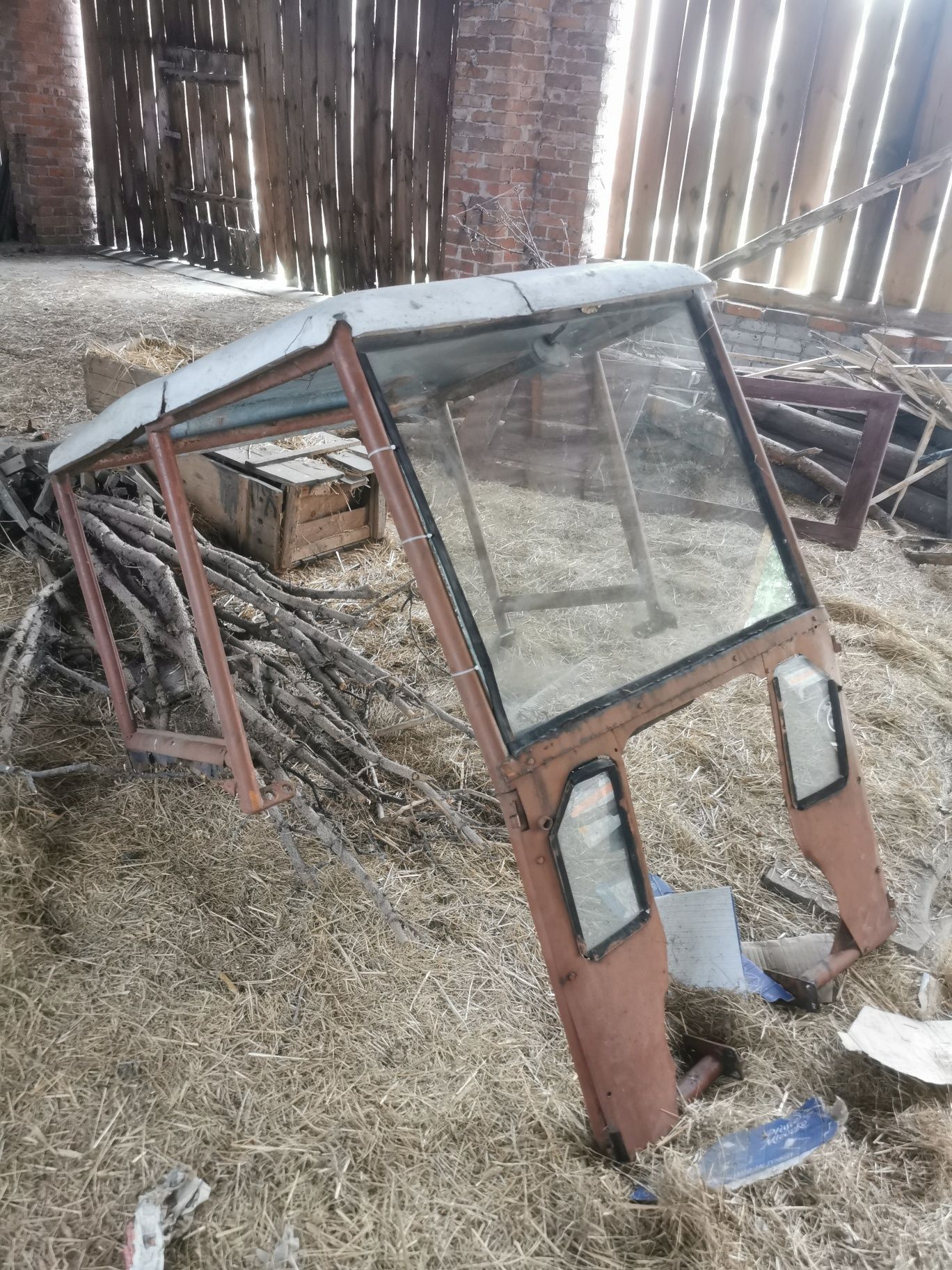 Kabina Ursus c 330